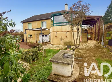 Detached house in La Charité-sur-Loire (58400)