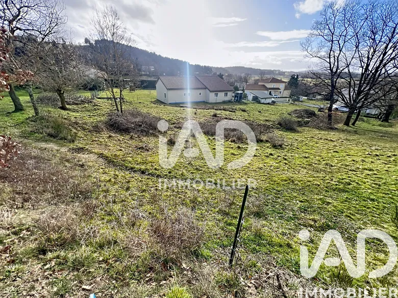 Terrain à bâtir à Saint-Germain-Laprade (43700) · 65 000 €
