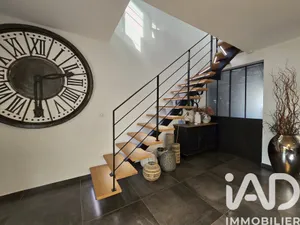 Architectural house in Magny-le-Hongre (77700)