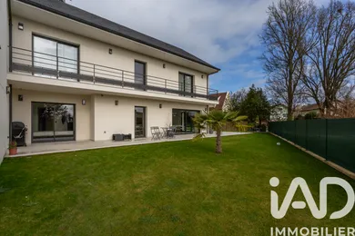 Maison d'architecte à Soisy-sur-Seine (91450)