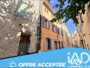 Building in La Seyne-sur-Mer (83500)