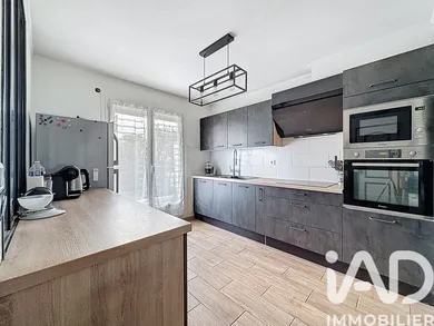 House in Périgny (94520)