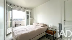 Apartment in Saint-Mandé (94160)