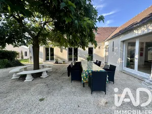 Architectural house in Égreville (77620)