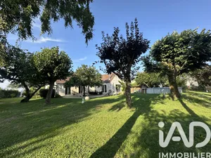 Architectural house in Égreville (77620)