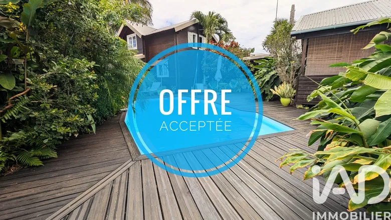 Maison 10 pièces 260 m² · à Saint-Joseph · 260 m² · 567 000 €