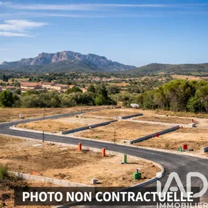 Building plot in Roquebrune-sur-Argens (83520)