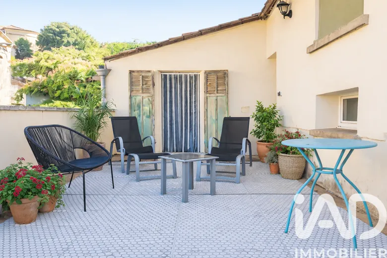 Maison 5 pièces 145 m² · à Saint-Quentin-la-Poterie · 145 m² · 370 000 €