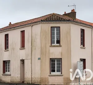 Townhouse in LA CHAIZE LE VICOMTE (85310)