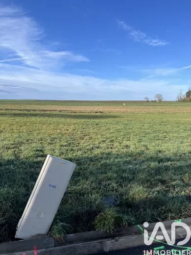 Terrain à bâtir à Cravant (45190)