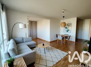 Apartment in Saint-Étienne (42100)