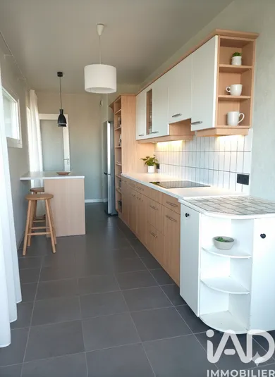 Apartment in Saint-Étienne (42100)