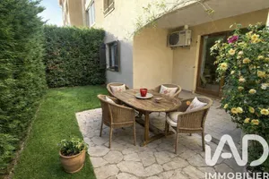 Apartment in Sanary-sur-Mer (83110)