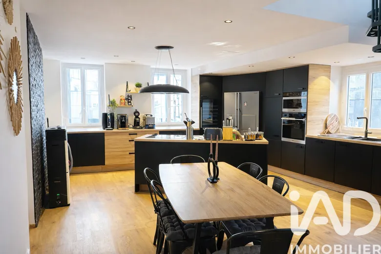 Appartement 4 pièces 120 m² · à Chalon-sur-Saône · 120 m² · 231 500 €