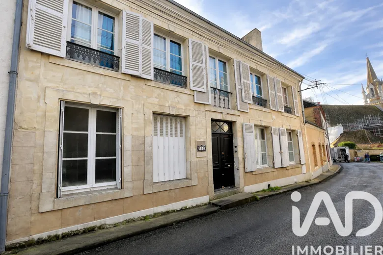 Maison 5 pièces 229 m² · à Mondoubleau · 229 m² · 137 000 €