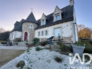 Mansion in Saint-Gilles-les-Bois (22290)