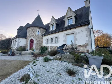 Mansion in Saint-Gilles-les-Bois (22290)