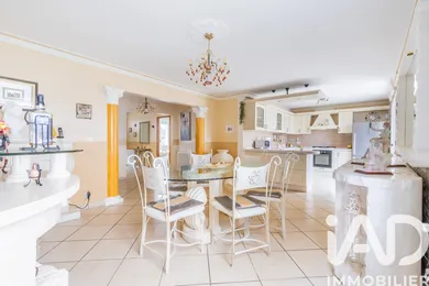 Traditional house in Morangis (91420)