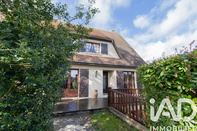 Maison à La Genevraye (77690)