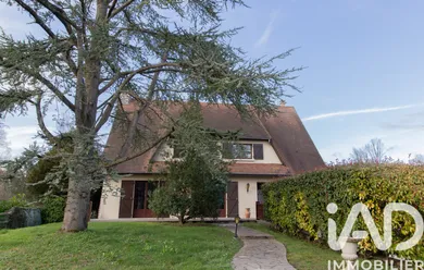 House in La Genevraye (77690)