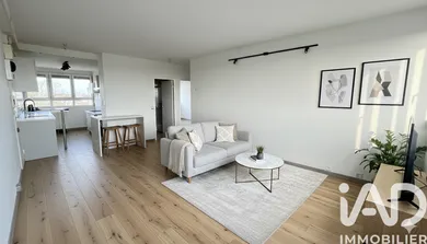 Apartment in Nantes (44300)