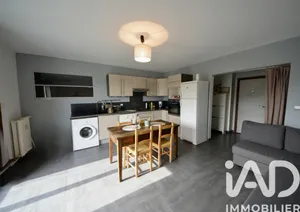 Apartment in Grenoble (38100)