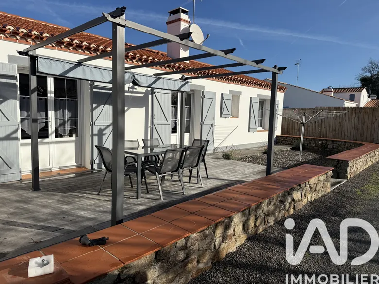 Maison 5 pièces 115 m² · à Beauvoir-sur-Mer · 115 m² · 271 000 €