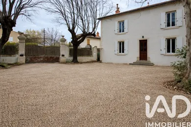 House in Camaret-sur-Aigues (84850)