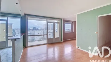 Apartment in Mont-Saint-Aignan (76130)