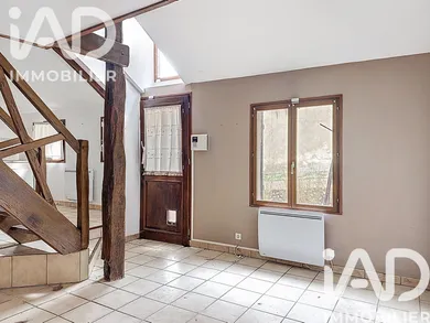 Maison de village à Château-Renard (45220)