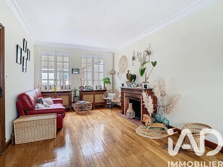 Maison 6 pièces 215 m² · à Fère-Champenoise · 215 m² · 175 000 €