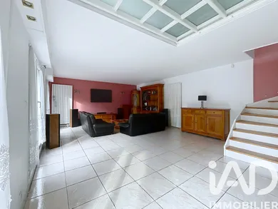 Apartment in Champs-sur-Marne (77420)