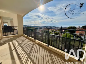 Appartement à Toulon (83100)
