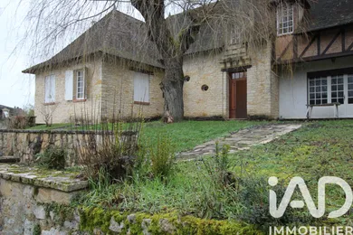 Mansion in Couze-et-Saint-Front (24150)