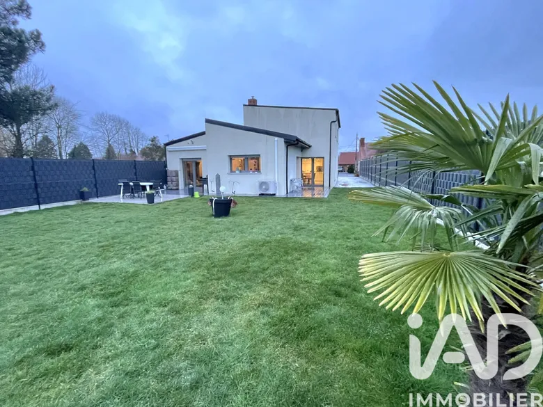 Maison 9 pièces 188 m² · à Saint-Amand-les-Eaux · 188 m² · 449 000 €