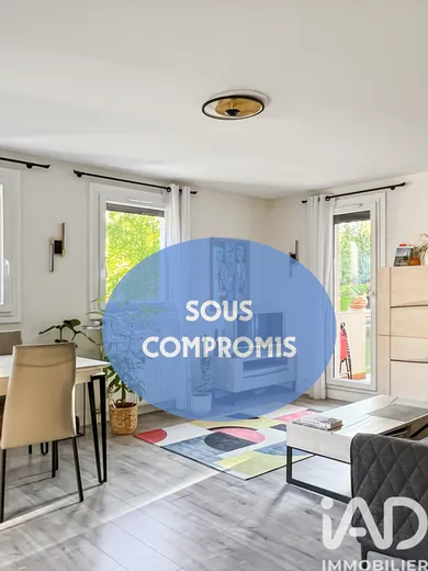 Apartment in Pontault-Combault (77340)