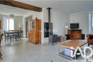 Maison à Chanteloup-les-Vignes (78570)