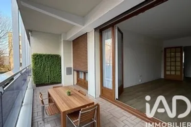 Apartment in L'Haÿ-les-Roses (94240)