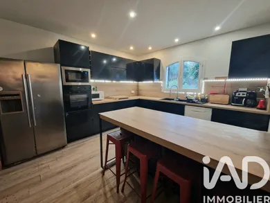 Maison à Peri (20167)