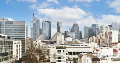 Apartment in Courbevoie (92400)