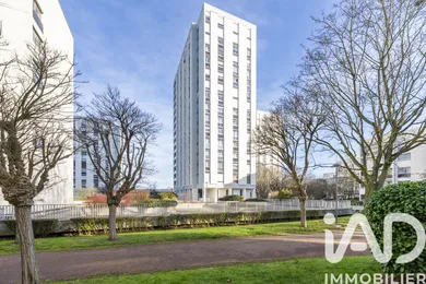 Apartment in Chevilly-Larue (94550)