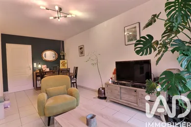 Apartment in Le Luc (83340)