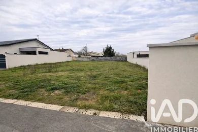 Building plot in Seilh (31840)