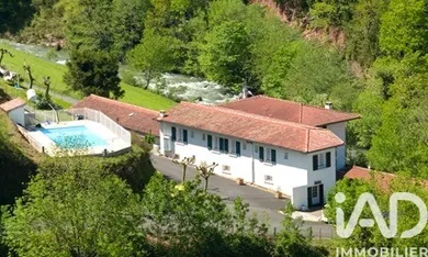 Maison à Estérençuby (64220)