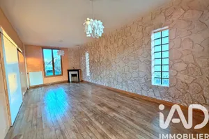 Detached house in Villeneuve-le-Roi (94290)