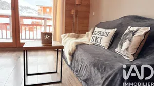 Apartment in VARS  (05560)