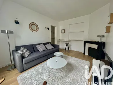 Apartment in Paris (75006)