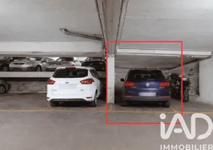 Parking à Paris (75009)