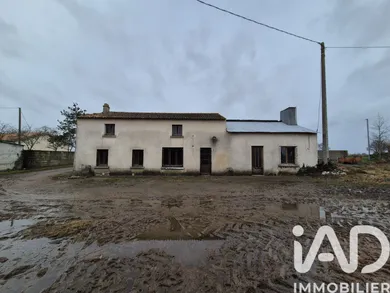 House in Val en Vignes (79290)