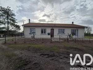 House in Val en Vignes (79290)